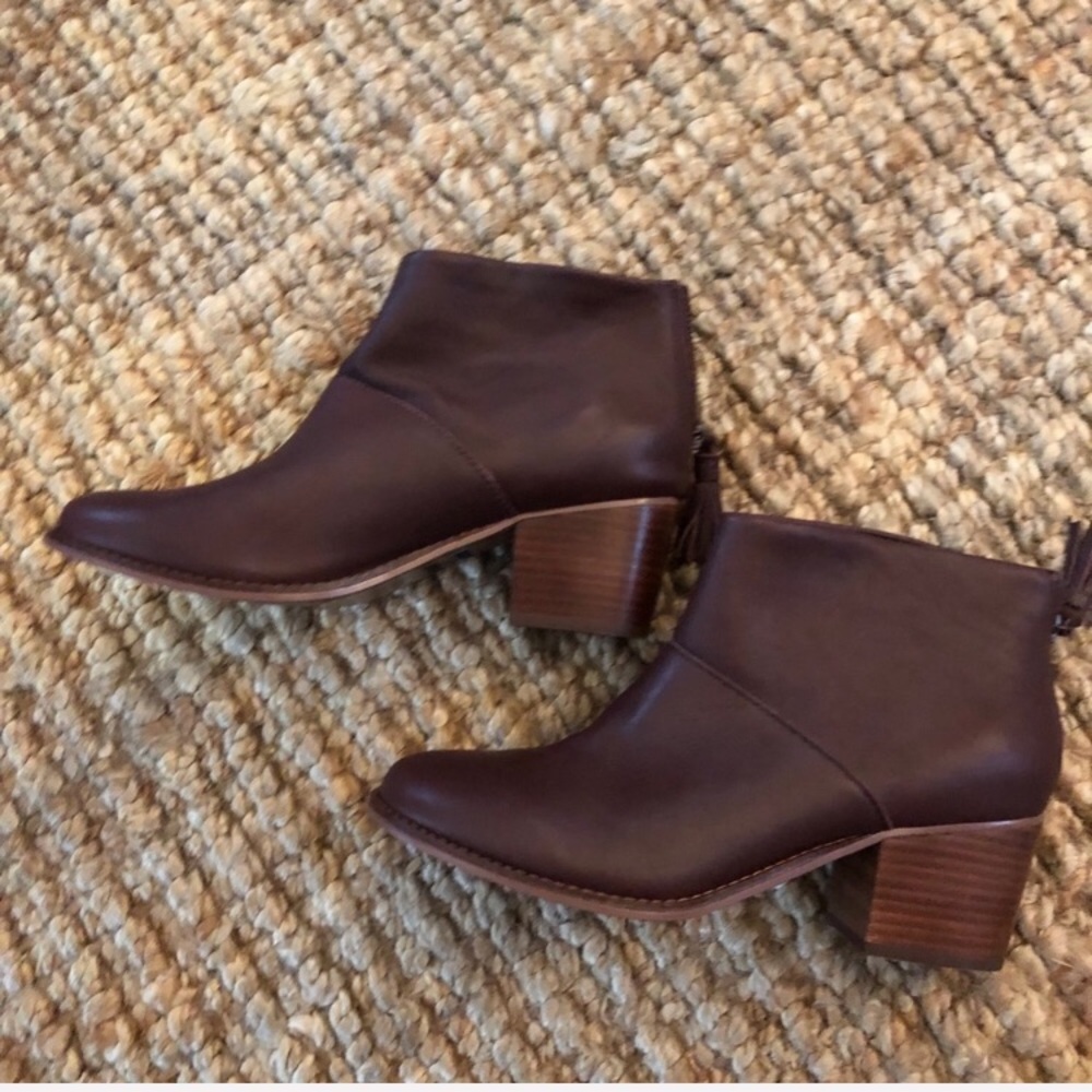 Toms Leila Leather Booties limited Ed sz9